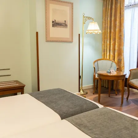 Отель Alda Mercado De