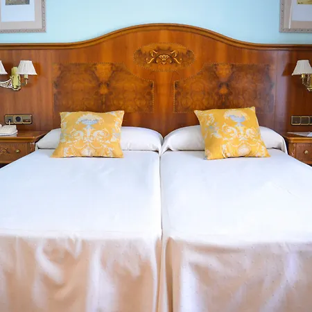 Отель Alda Mercado De