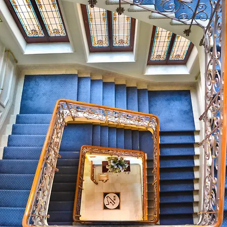 Alda Mercado De Hotel