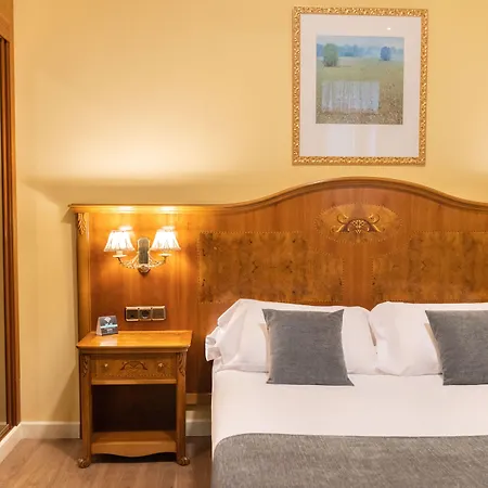 Alda Mercado De Hotel 4*