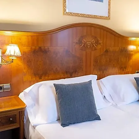 Hotel Alda Mercado De 4*