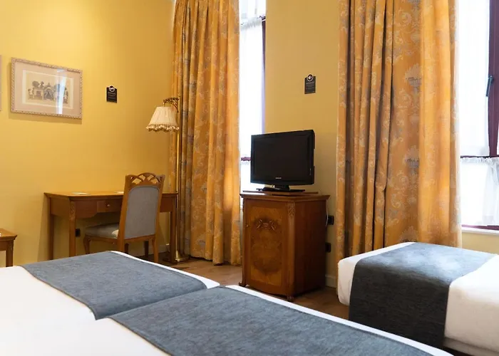 Alda Mercado De Hotel 4*