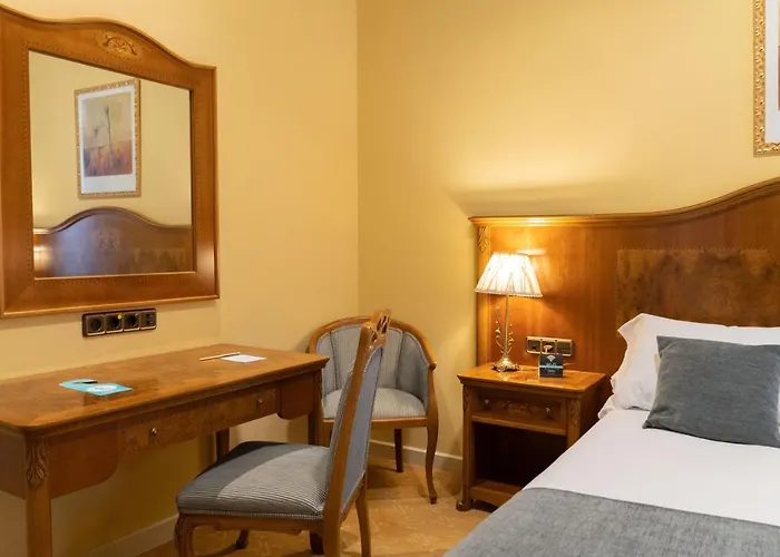 Hotel Alda Mercado De 4*