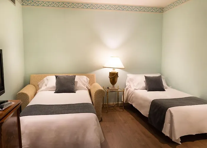 Alda Mercado De Hotel