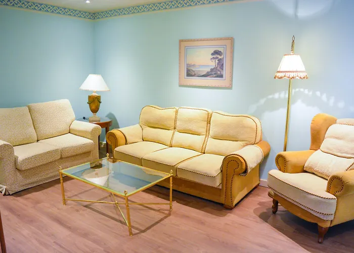 Alda Mercado De Hotel 4*