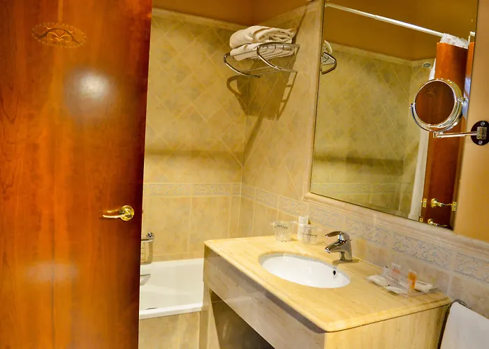 Alda Mercado De Hotel 4*