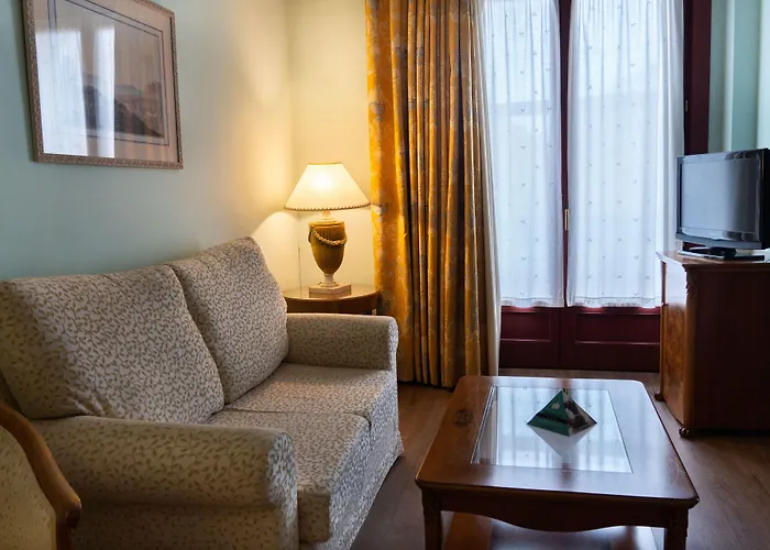 Hotel Alda Mercado De 4*